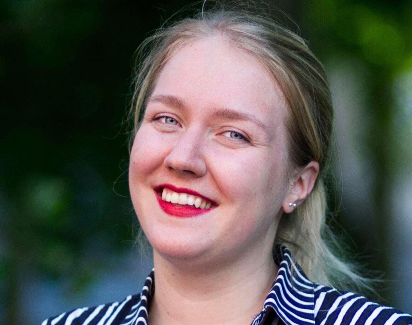 Laura Piiroisesta Viesti ry:n viestintä- ja järjestöpäällikkö